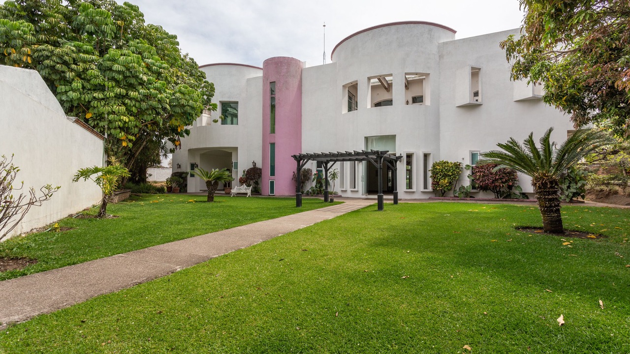 Photo of Outdoor in Francisco Uh May