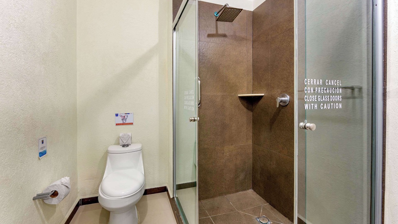 Photo of Bathroom in Alfredo V. Bonfil