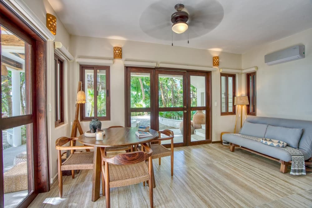 Photo of Livingroom in Soliman Bay