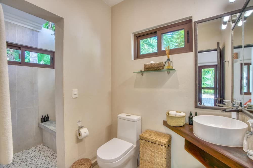 Photo of Bathroom in Soliman Bay