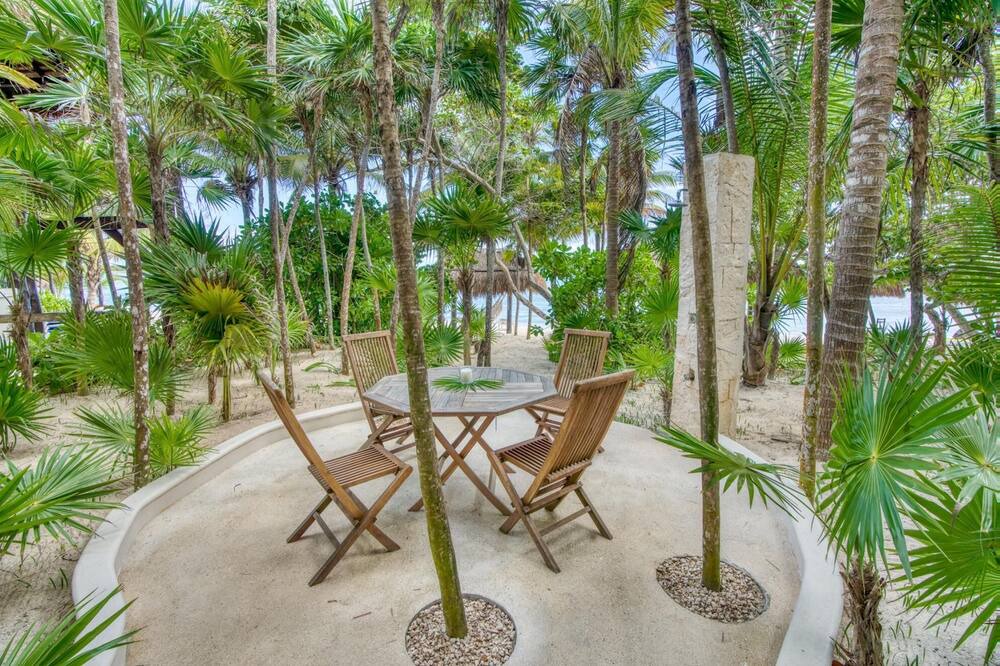 Photo of Patio Balcony in Soliman Bay
