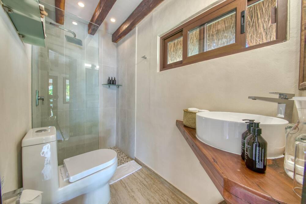 Photo of Bathroom in Soliman Bay