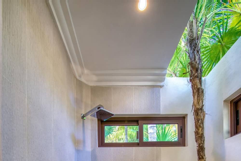 Photo of Bathroom in Soliman Bay