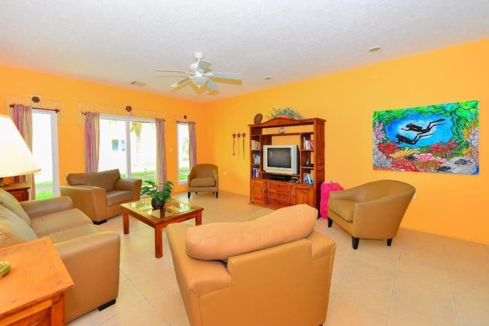 Photo of Bedroom in Costa Maya