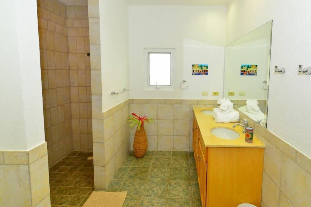 Photo of Bathroom in Costa Maya