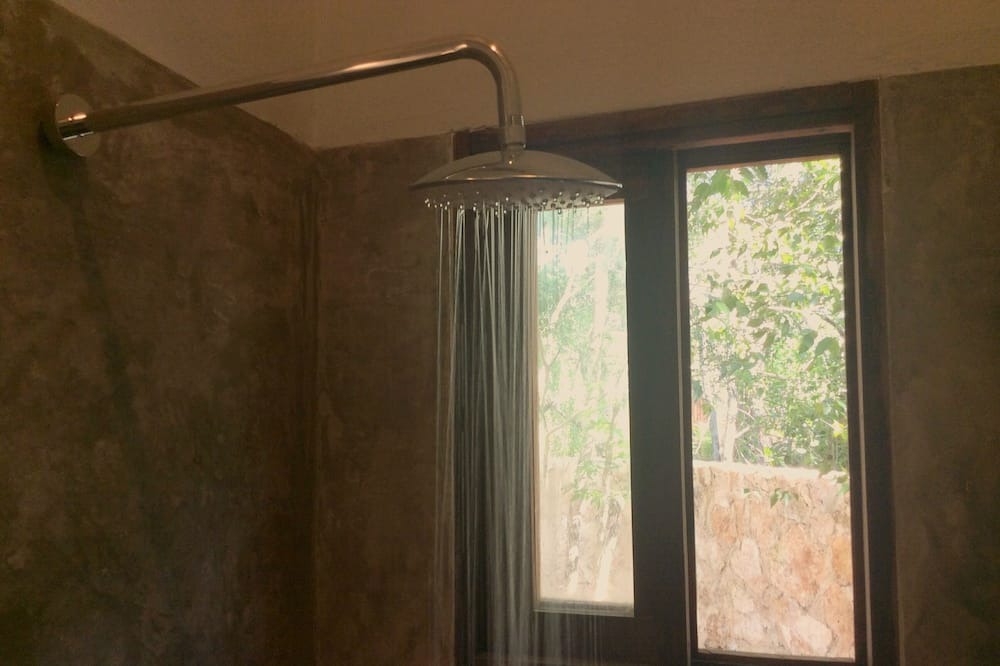 Photo of Bathroom in Macario Gomez