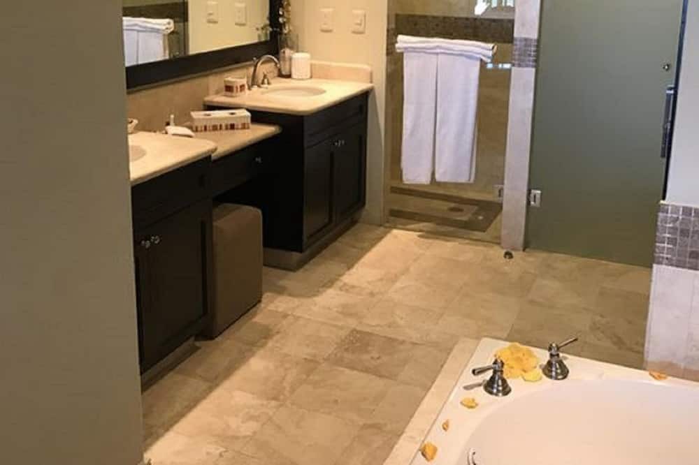Photo of Bathroom in Playa Mujeres
