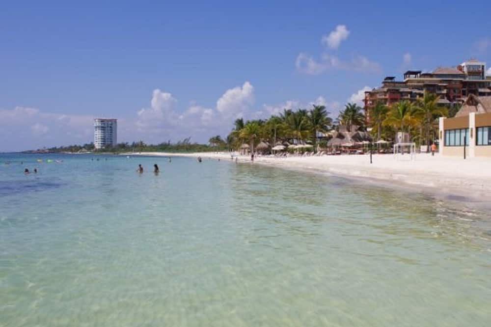 Photo of Others in Playa Mujeres