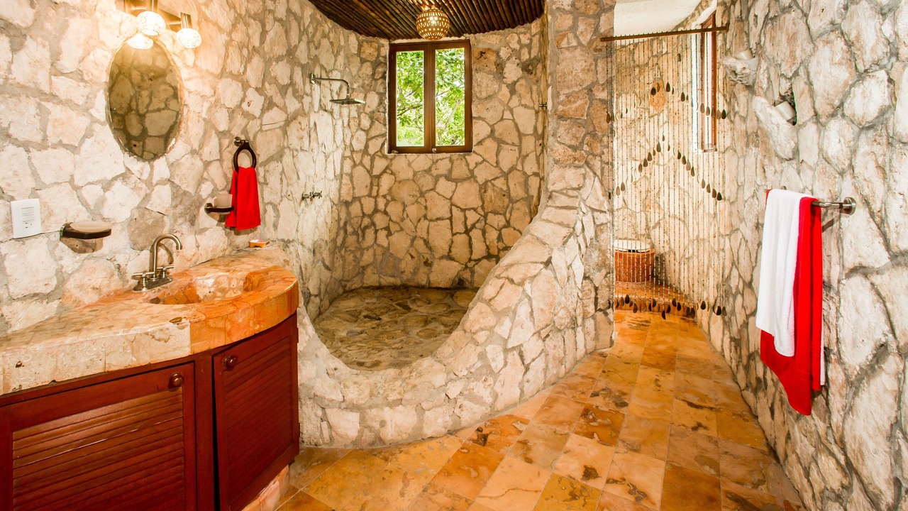 Photo of Bathroom in Alfredo V. Bonfil