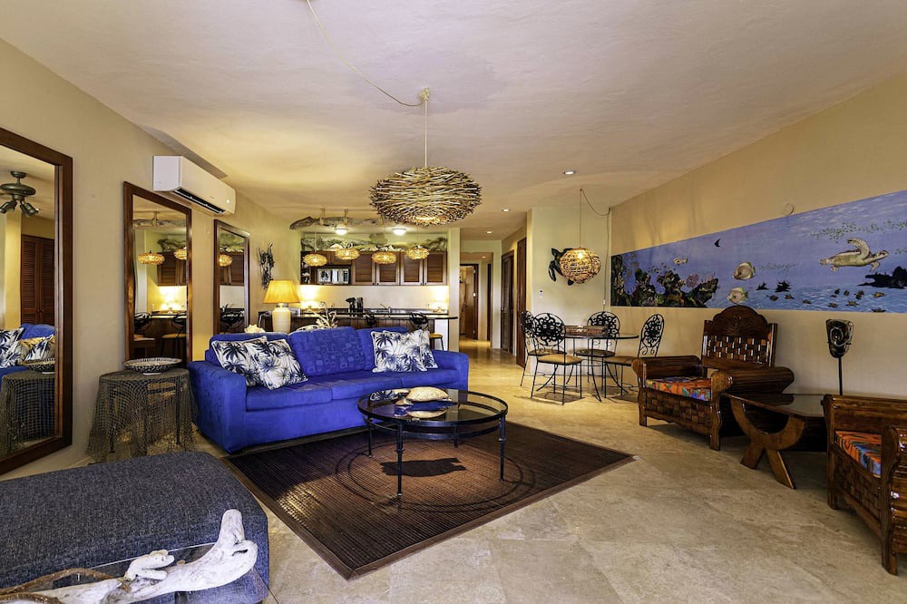 Photo of Livingroom in Costa Maya