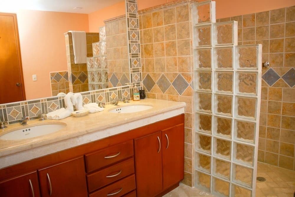 Photo of Bathroom in Costa Maya