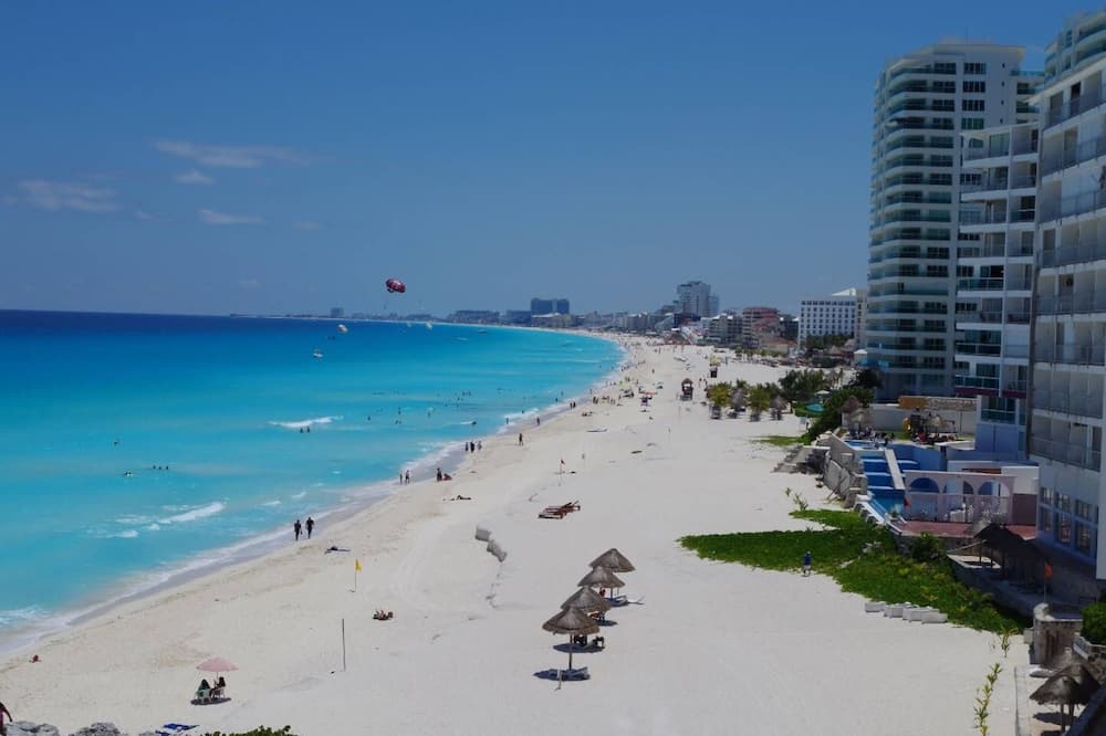 Photo of Others in Punta Cancun