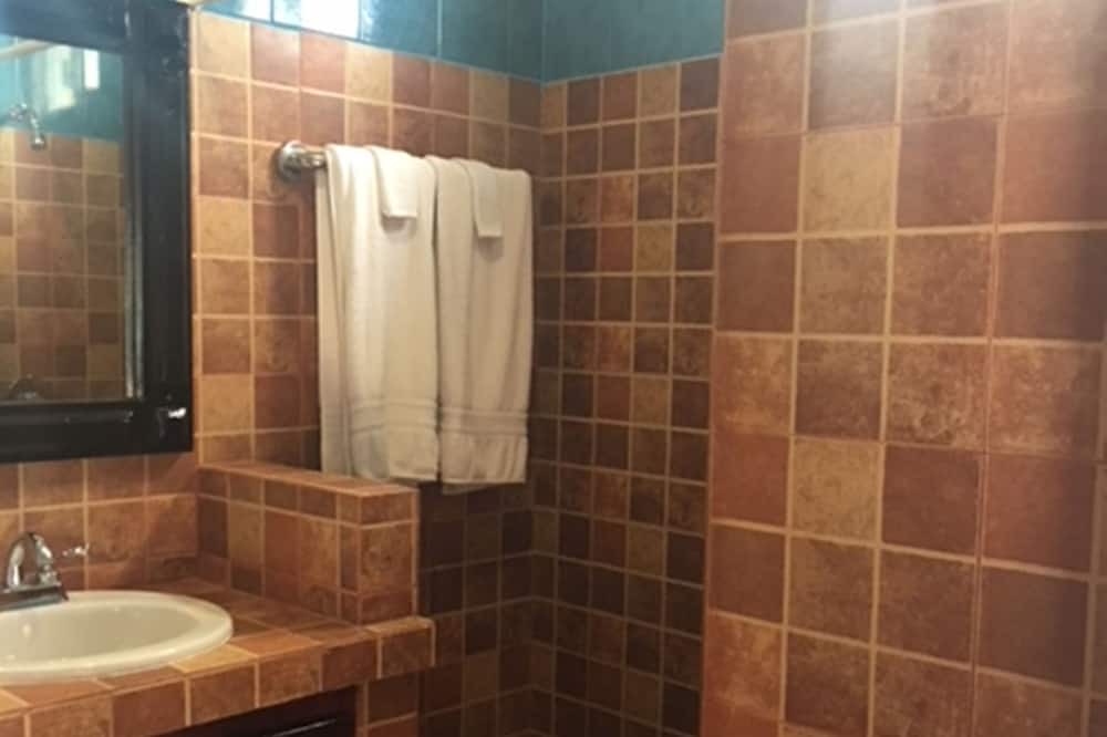 Photo of Bathroom in Colonia Meteorologico