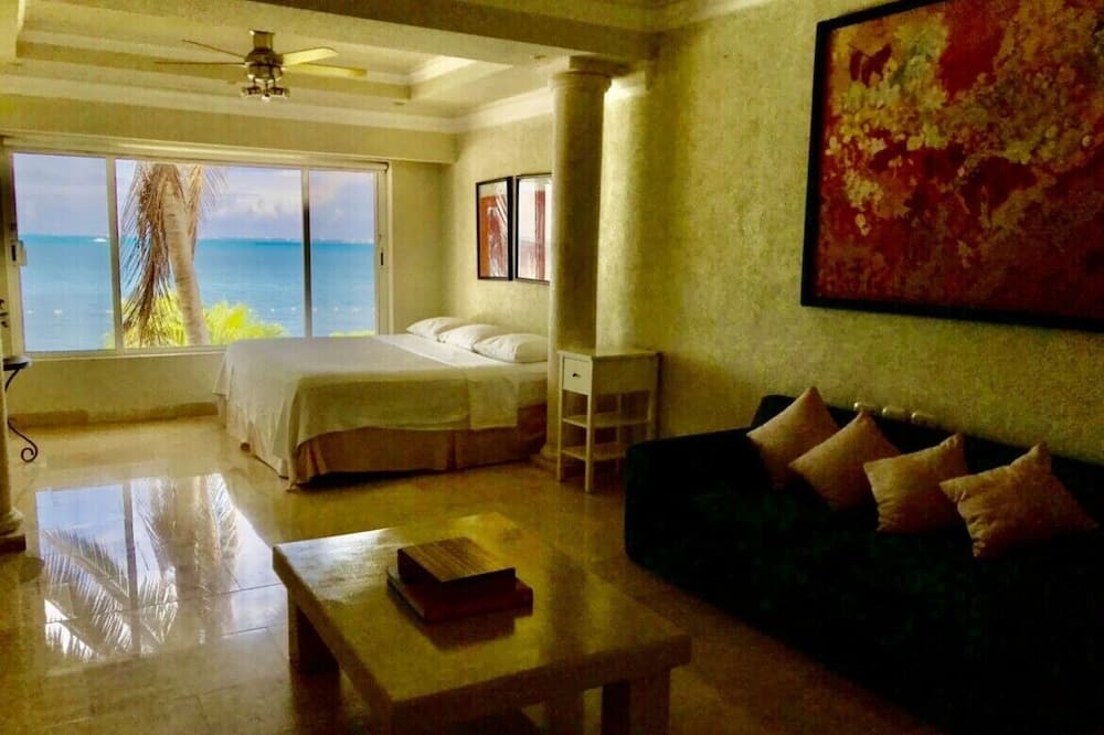 Photo of Bedroom in La Isla