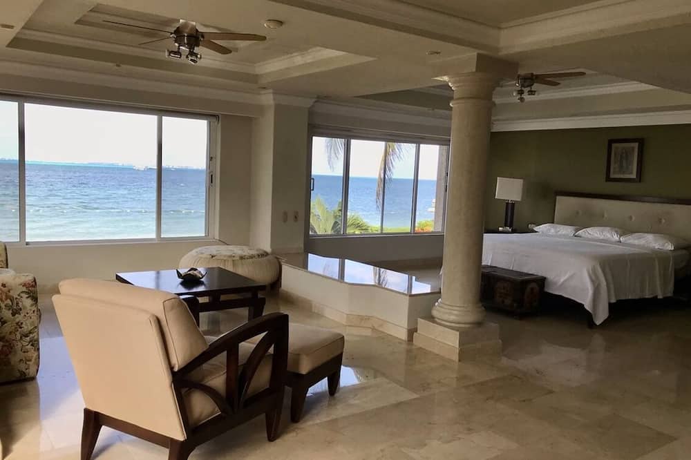 Photo of Bedroom in La Isla