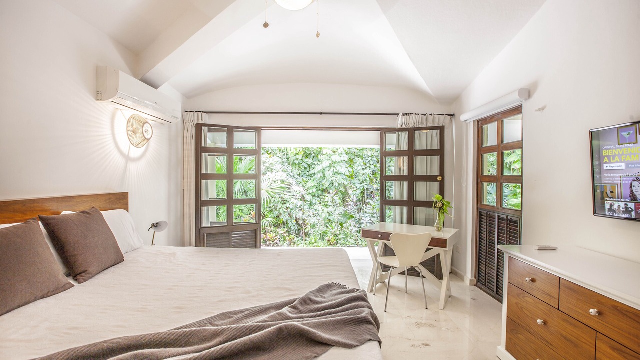 Photo of Bedroom in Playacar Beach