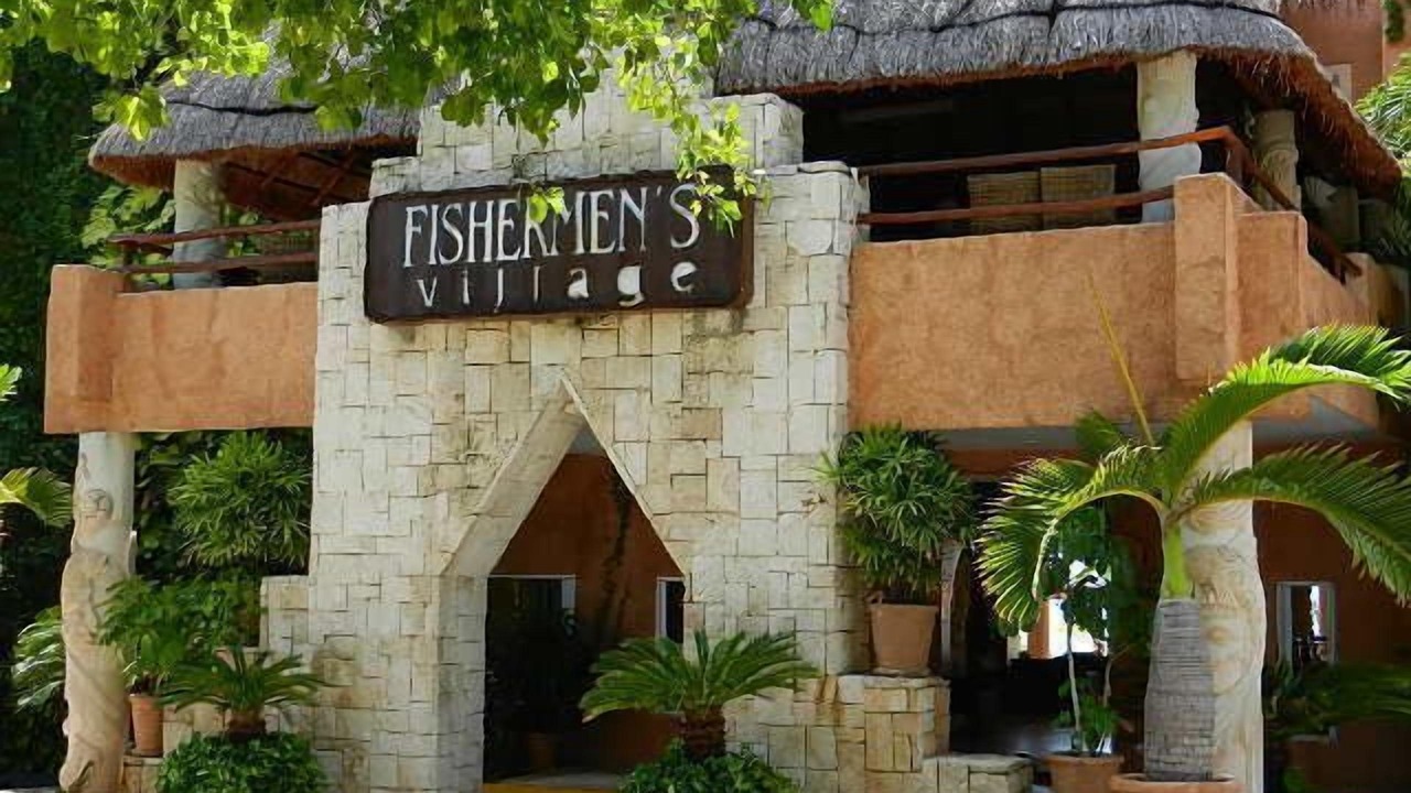 Photo of Buildings in Playacar Fase I