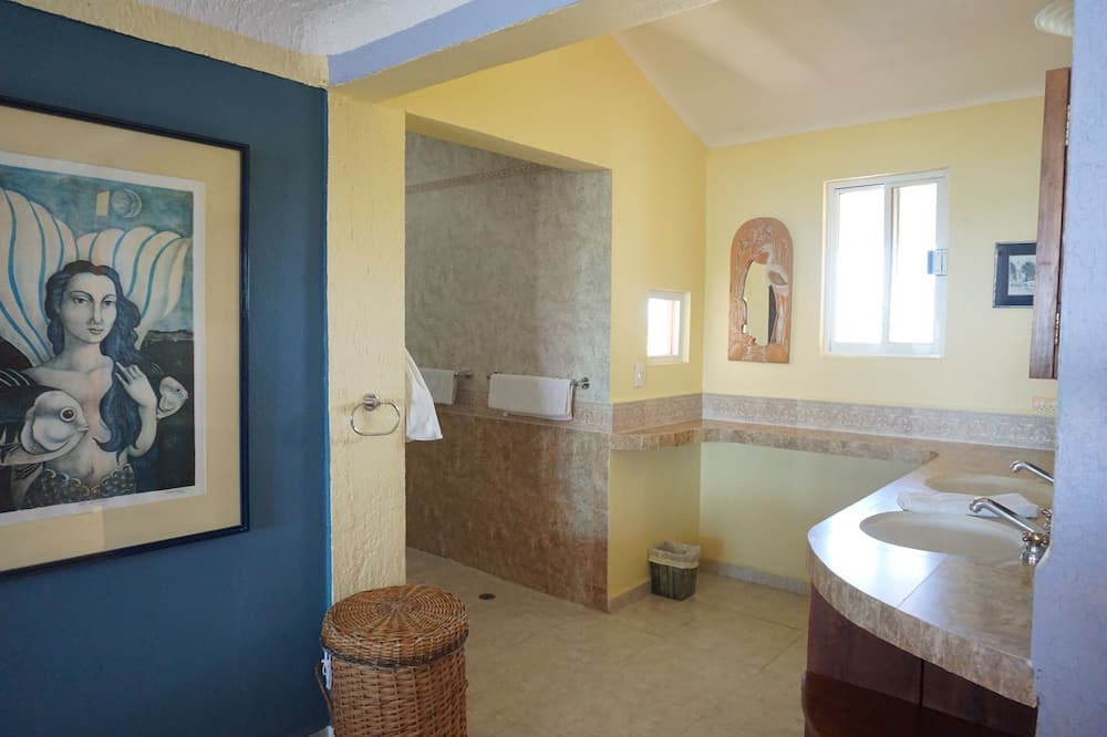 Photo of Bathroom in La Gloria