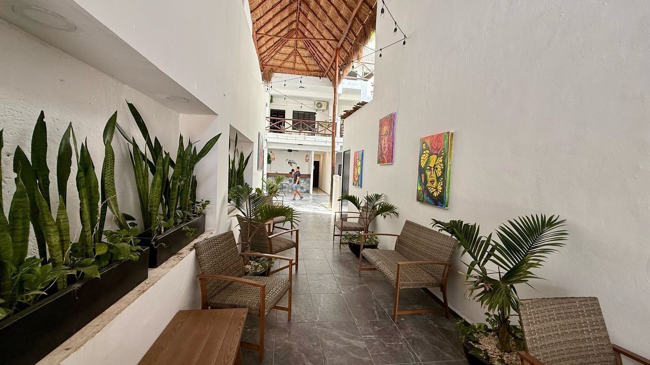 Photo of Livingroom in Downtown