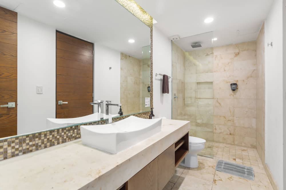 Photo of Bathroom in Centro