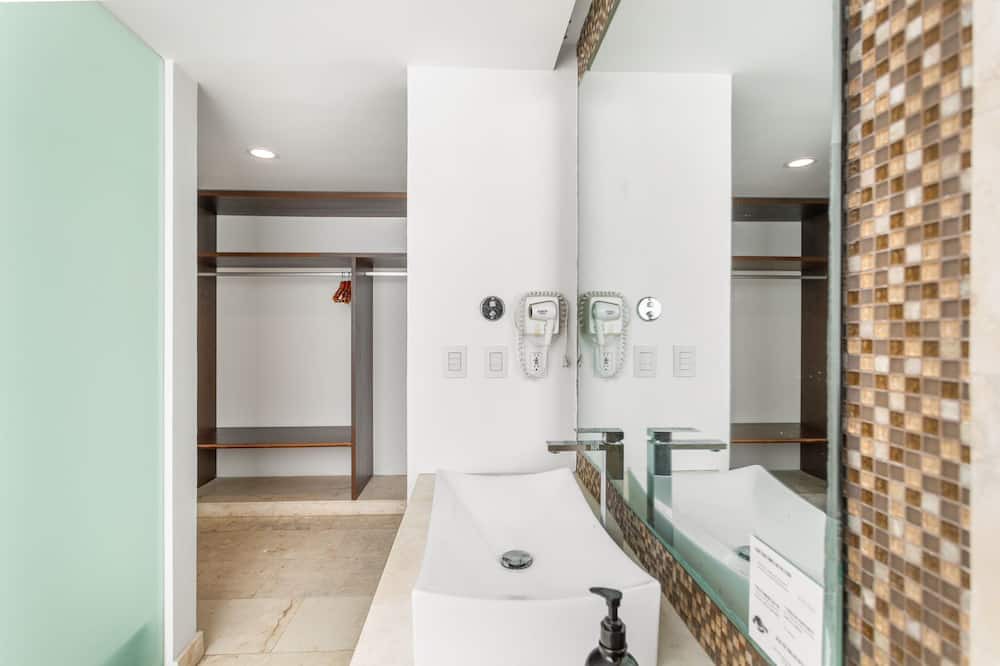 Photo of Bathroom in Centro