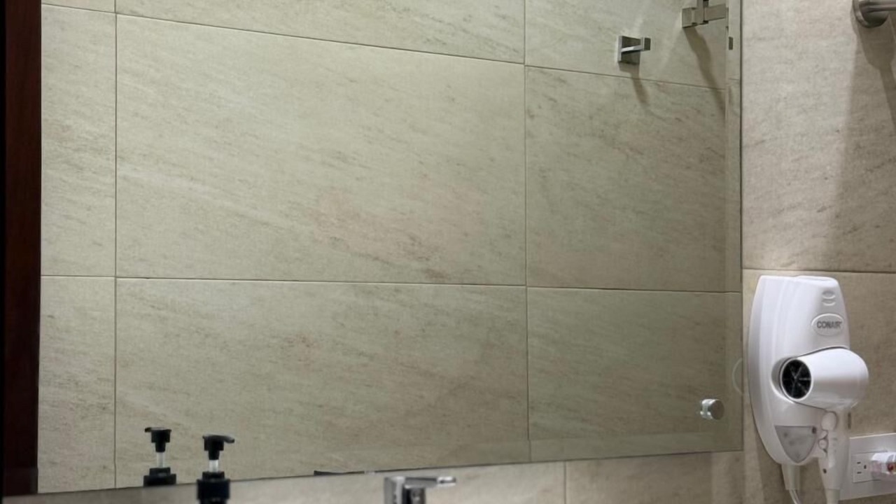 Photo of Bathroom in Flores