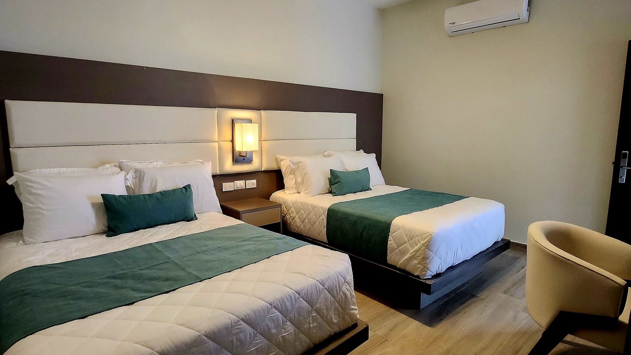 Photo of Bedroom in Flores