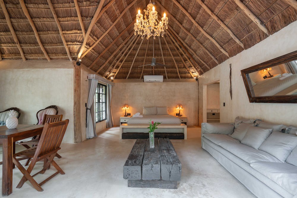 Photo of Livingroom in Francisco Uh May