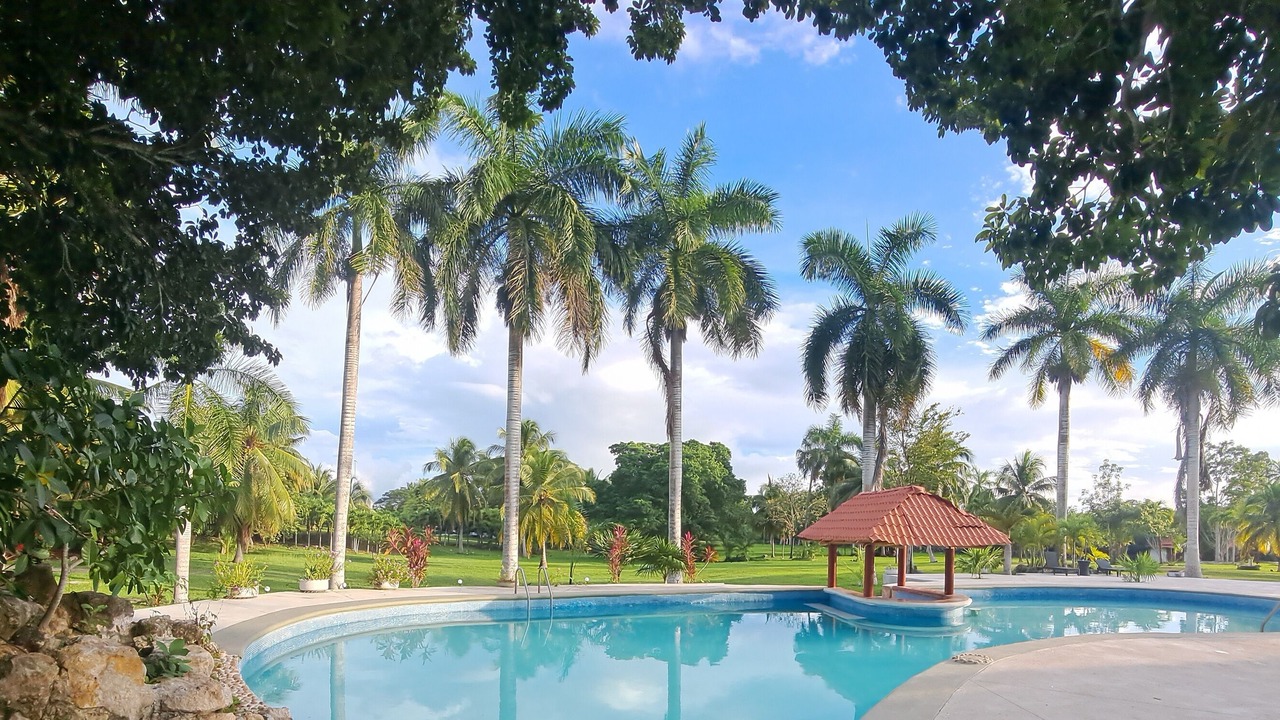 Photo of Outdoor in Huay-Pix