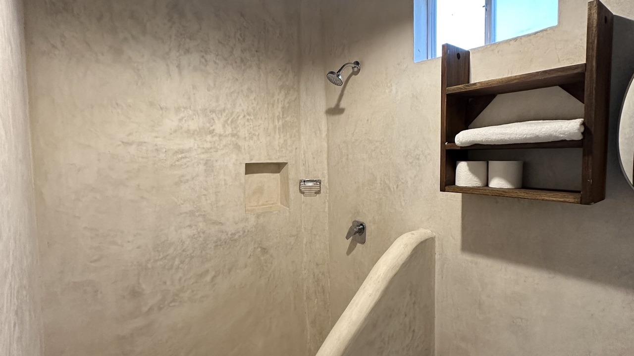Photo of Bathroom in Huay-Pix
