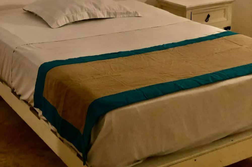 Photo of Bedroom in 12th Street