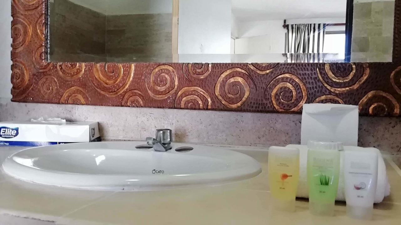 Photo of Bathroom in Zona Hotelera