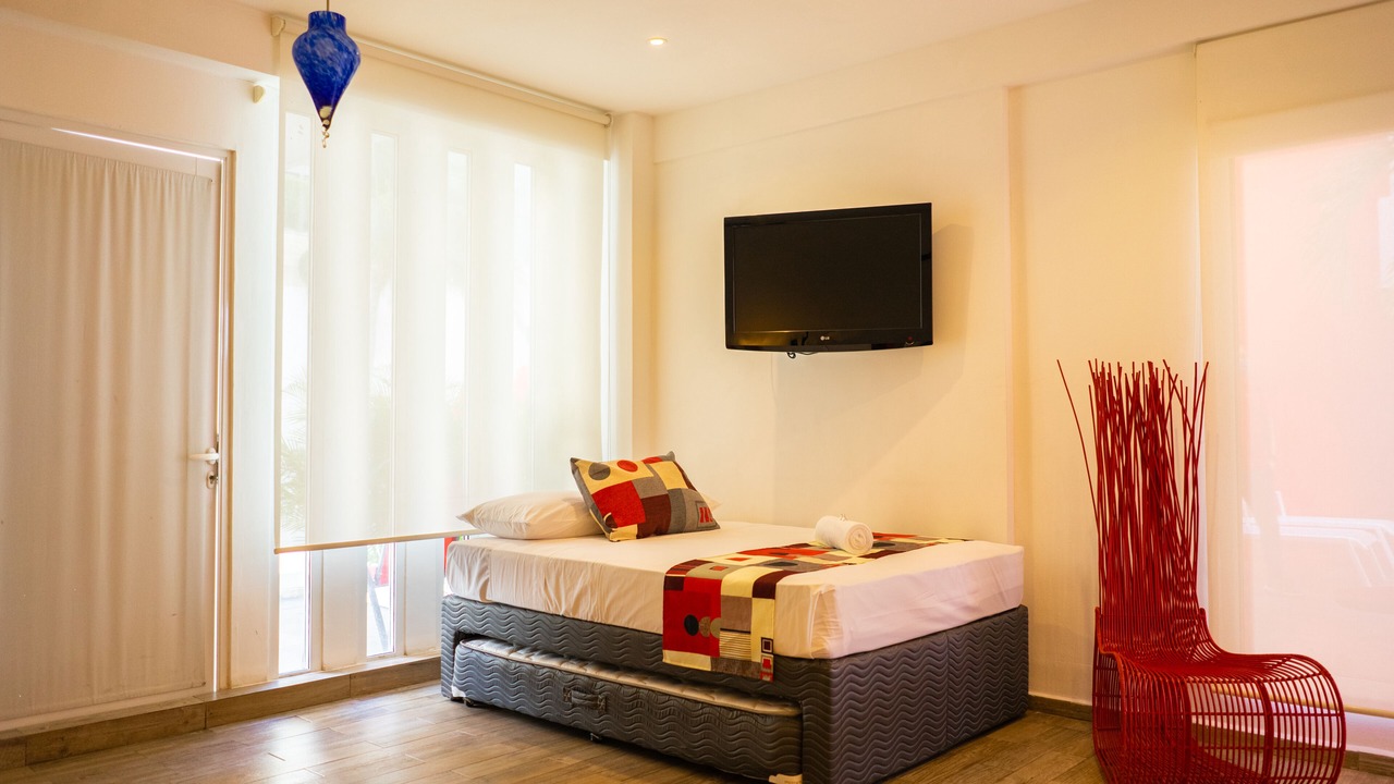 Photo of Bedroom in 12th Street
