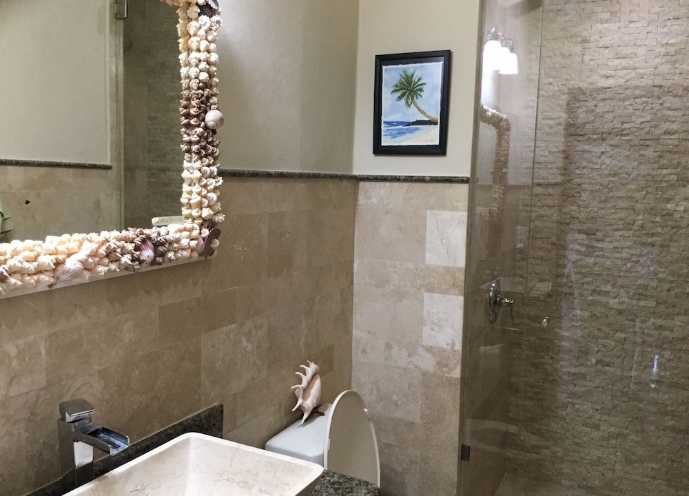 Photo of Bathroom in Puerto Aventuras
