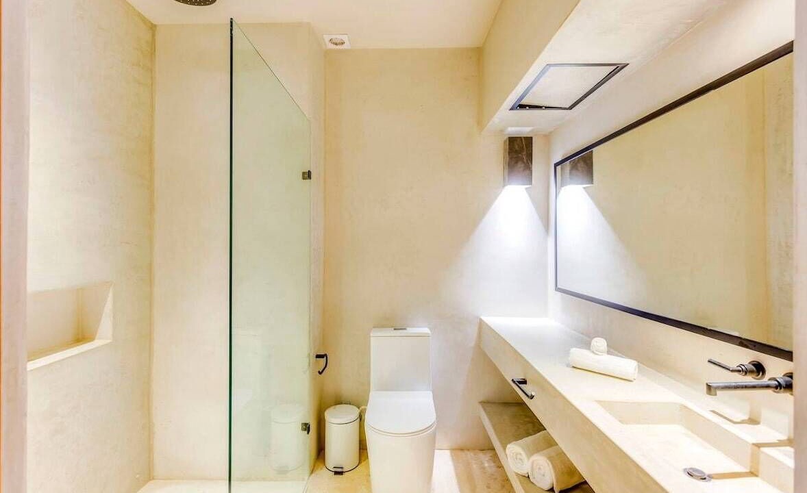 Photo of Bathroom in Zama
