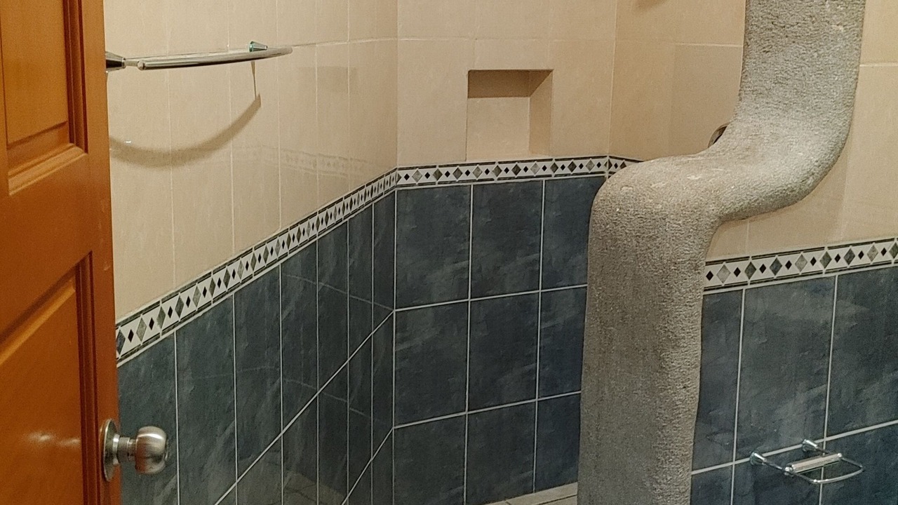 Photo of Bathroom in Alfredo V. Bonfil