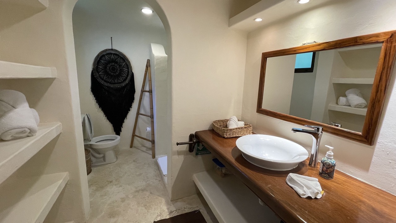 Photo of Bathroom in Zona Hotelera