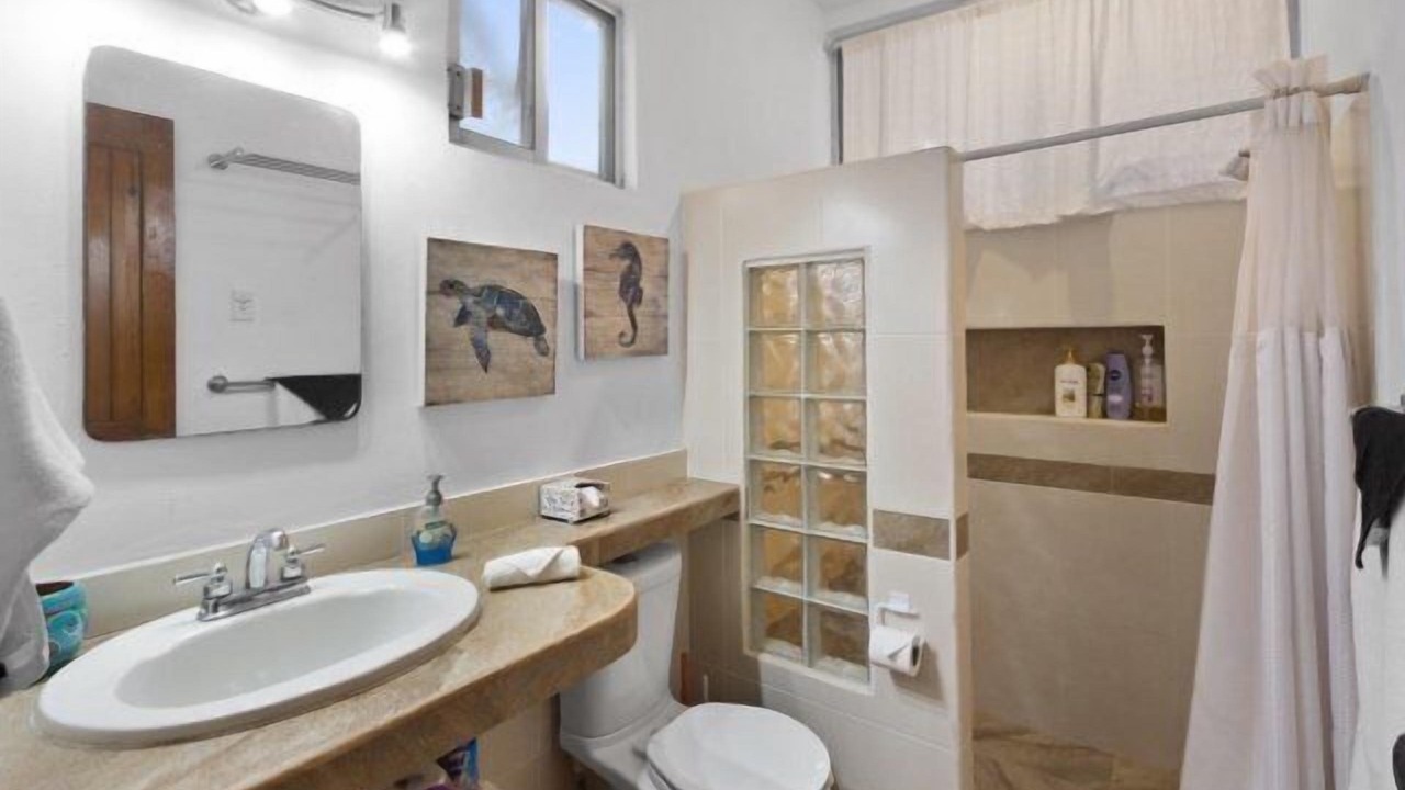 Photo of Bathroom in Colonia Andres