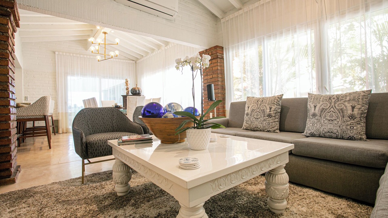 Photo of Livingroom in Romantic Zone