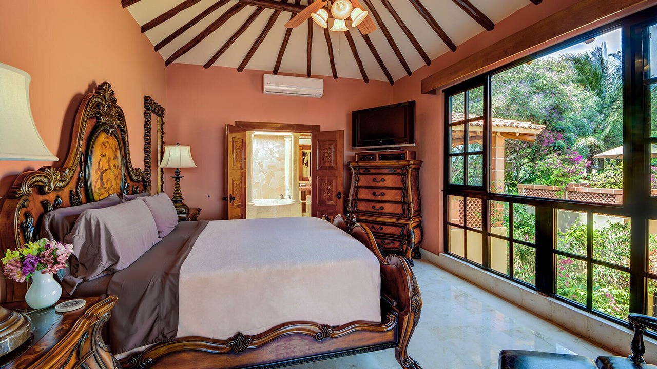 Photo of Bedroom in Playacar Beach