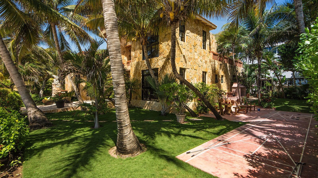 Photo of Outdoor in Playacar Beach