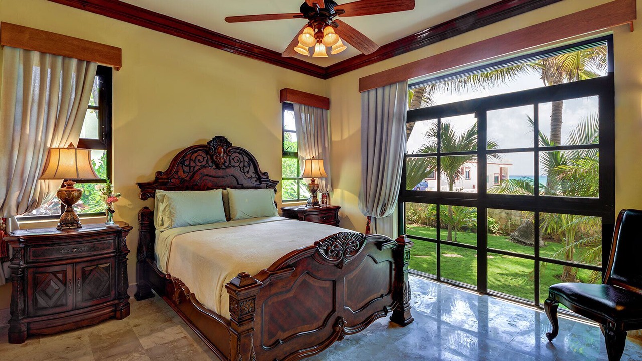 Photo of Bedroom in Playacar Beach