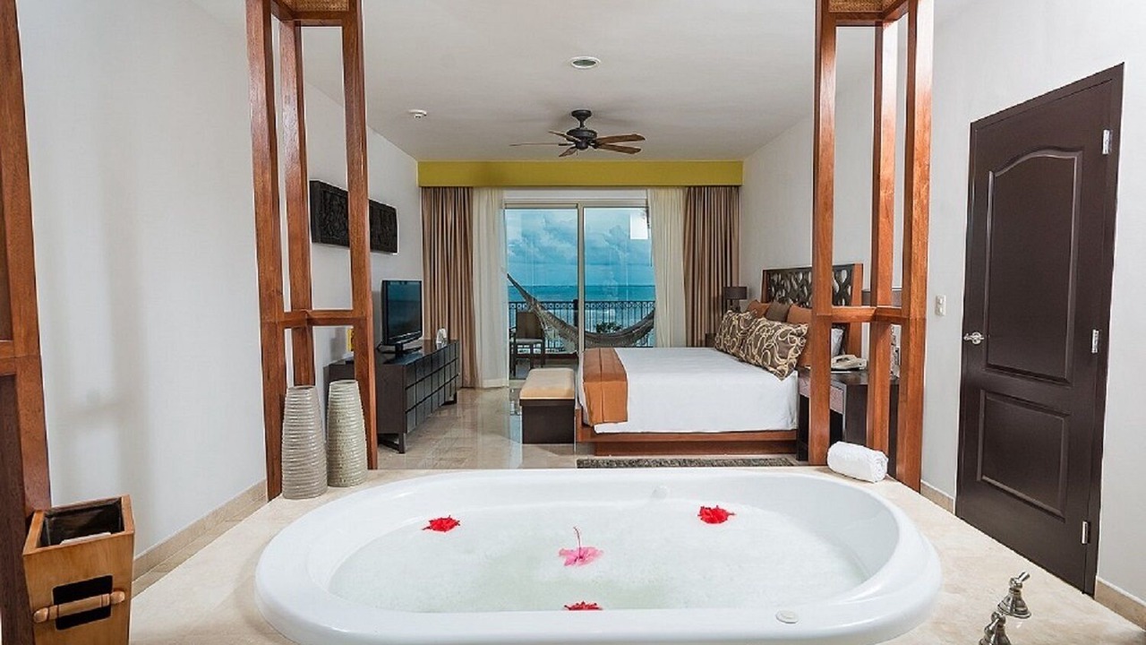 Photo of Bedroom in Playa Mujeres