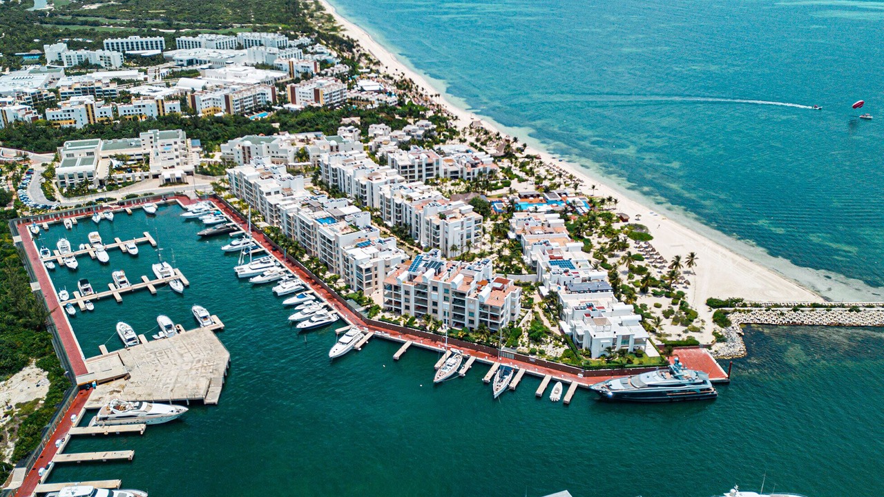 Photo of Others in Playa Mujeres