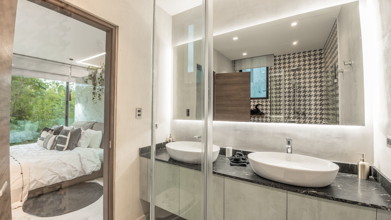 Photo of Bathroom in Zama