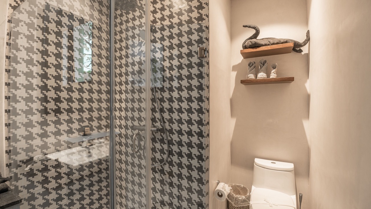 Photo of Bathroom in Zama
