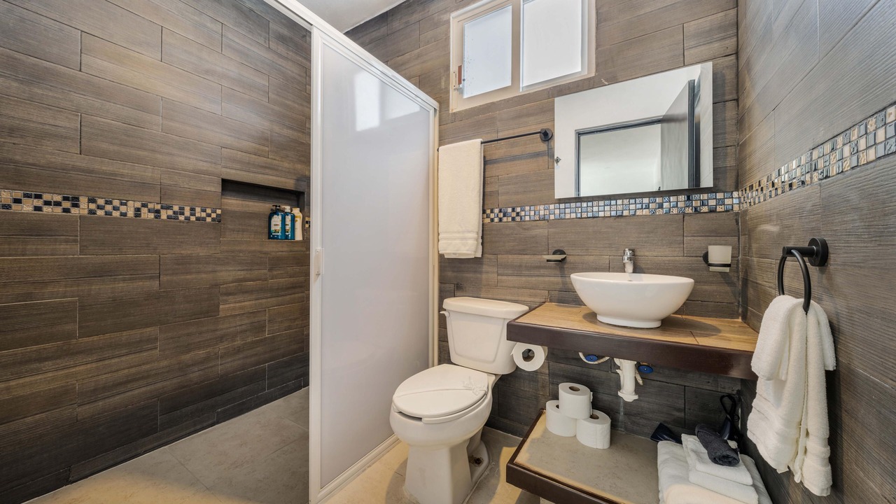Photo of Bathroom in Colonia Meteorologico