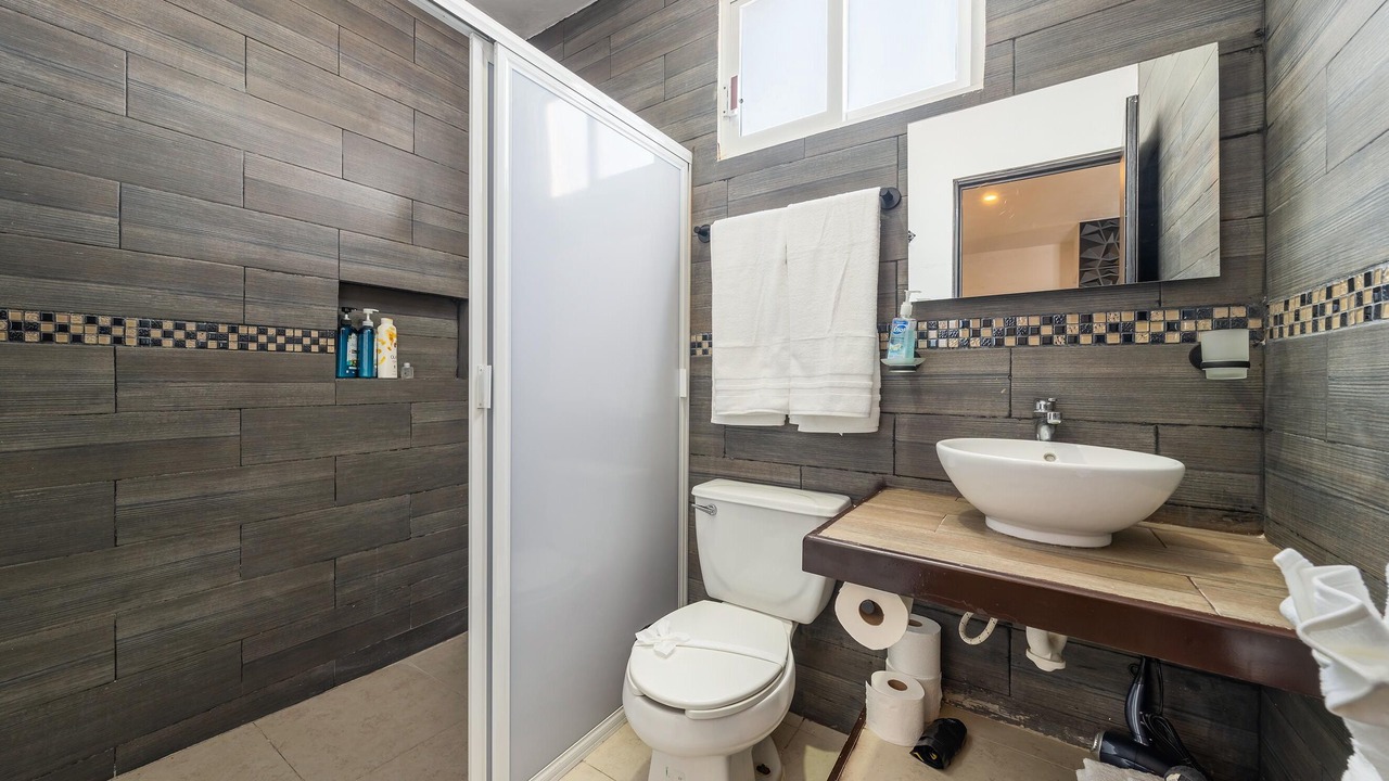 Photo of Bathroom in Colonia Meteorologico
