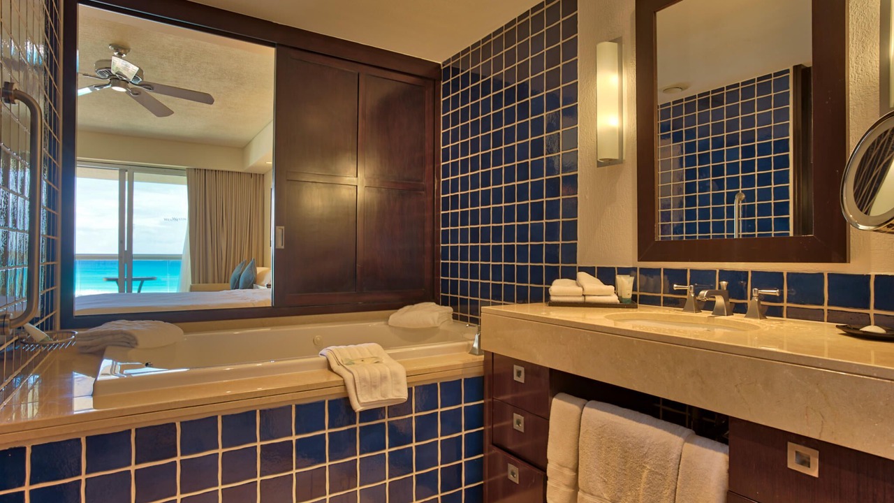 Photo of Bathroom in La Isla