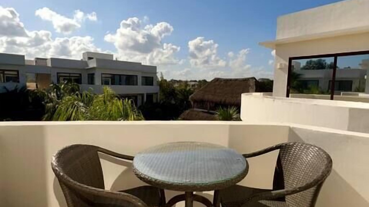 Photo of Patio Balcony in Francisco Uh May